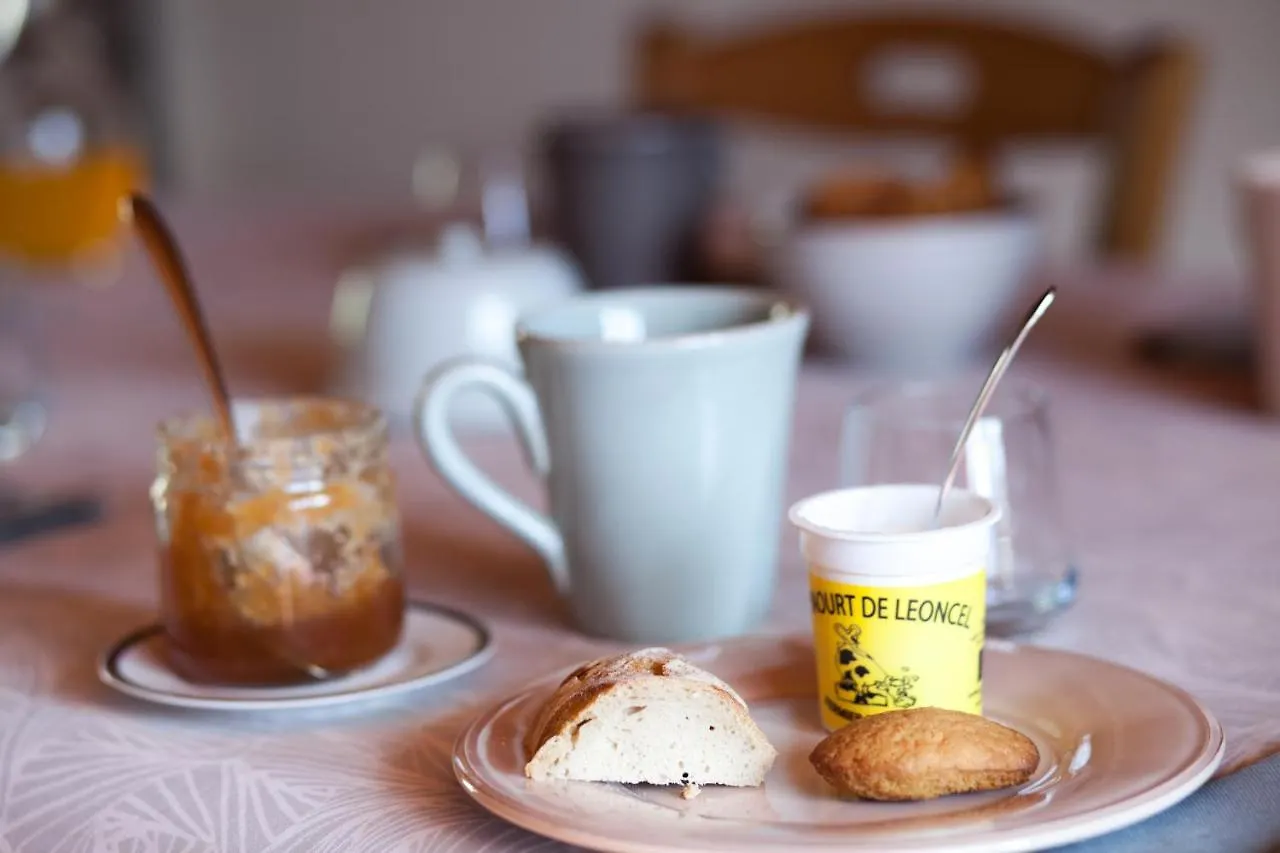 A La Source Bed & Breakfast Ponet-et-Saint-Auban