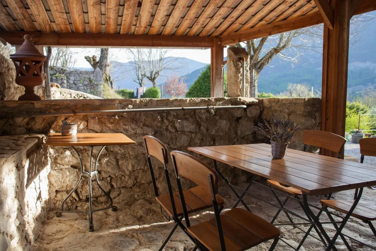 A La Source Bed & Breakfast Ponet-et-Saint-Auban